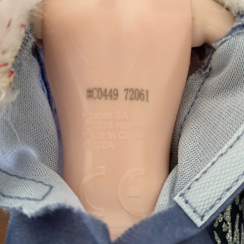 Disney Store Olaf's Frozen Adventure Elsa Doll